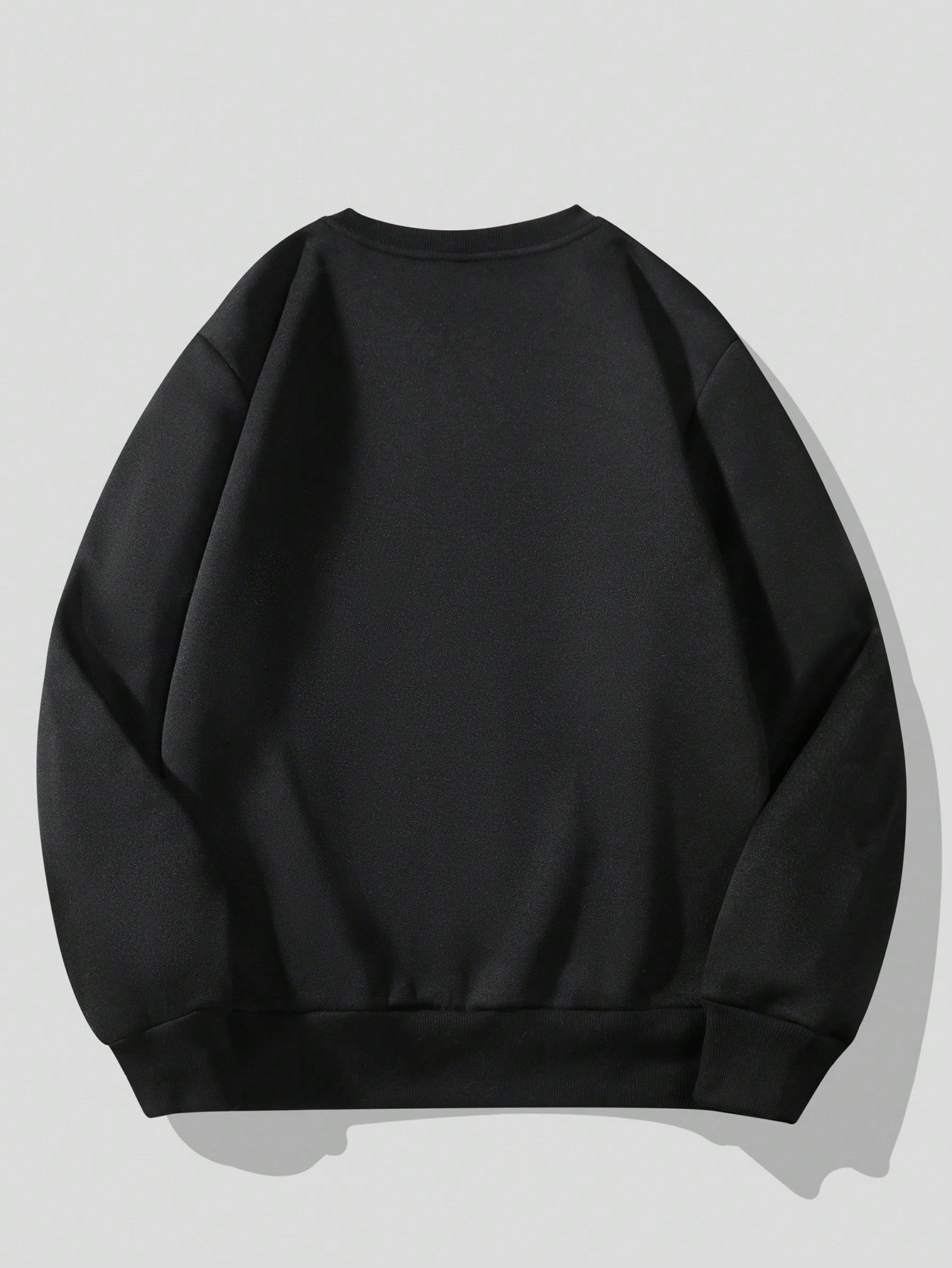 سويتشيرت اوفرسايز بتصميم مخصص